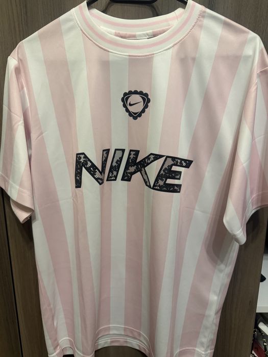 Лот От Дамски тениски Guess,Nike,Calvin Klein,Emporio Armani,Adidas