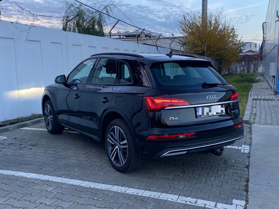 Audi Q5 2023 Plug In AVARIAT