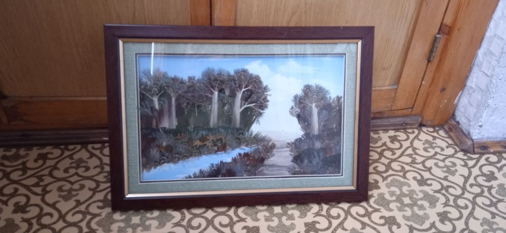 Картина из перьев.