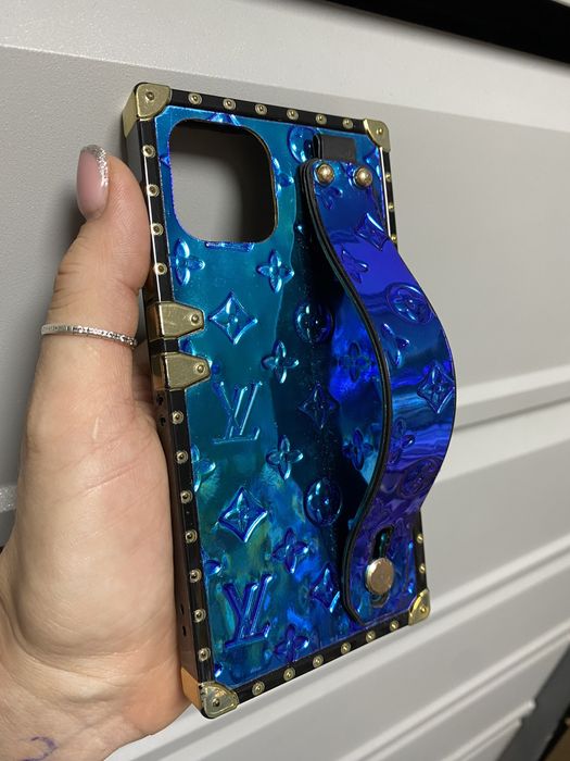 Чехол б/у на айфон 11 pro