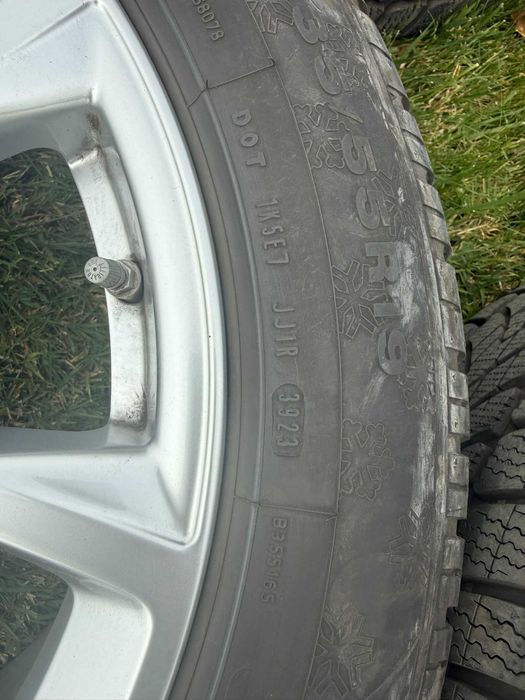 19" Джанти Porsche Macan със зимни гуми