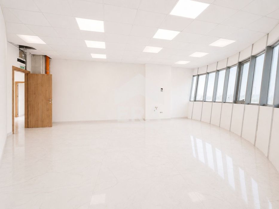 Продава се Промишлена сграда в София, Люлин 8 - 415 кв.м за 1802 €/кв.м - Снимка #3