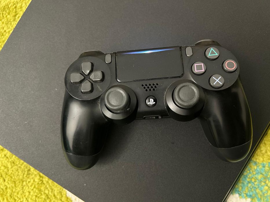 Vand playstation4 slim aprape noi + jocuri !