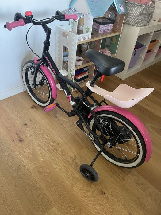 Bicicleta cu roti ajutatoare