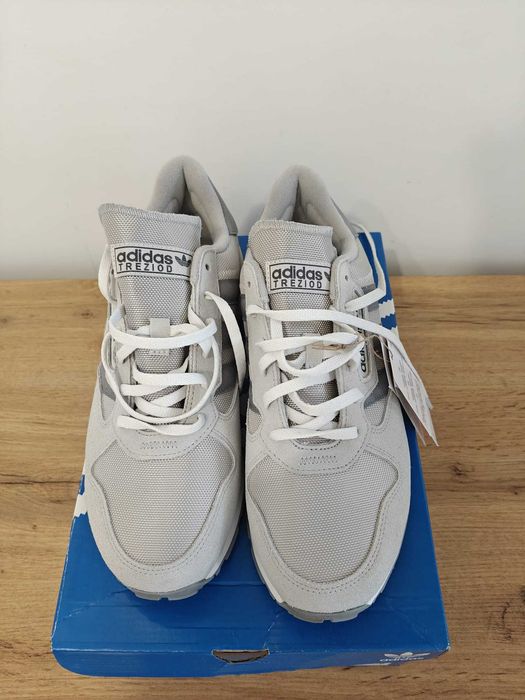 Adidas Treziod 2 IH3802 Marimea 42 2/3 Gri