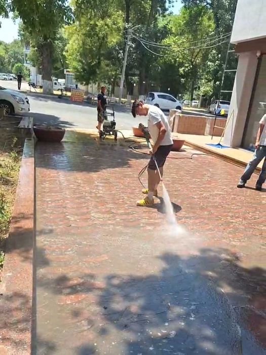 Мойка чистка брусчатки