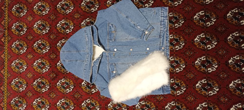 Продаётся джинсовая куртка