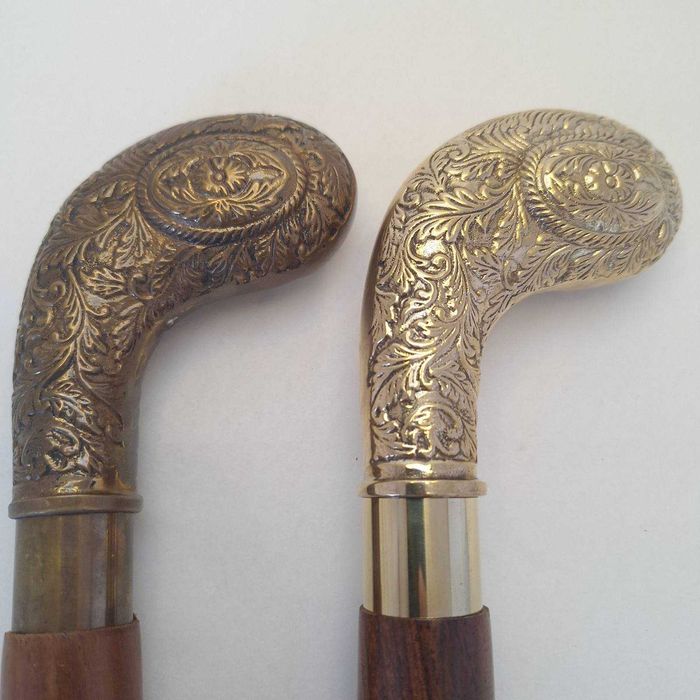 Бастуни луксозни от бронз.