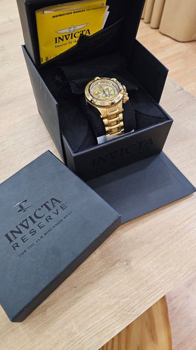 Продам мужские часы