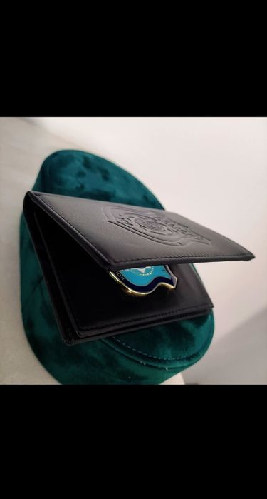 Portofel sau insigna international police