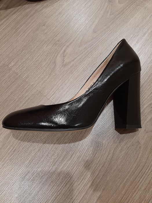 Продам туфли,в отличном  состоянии.