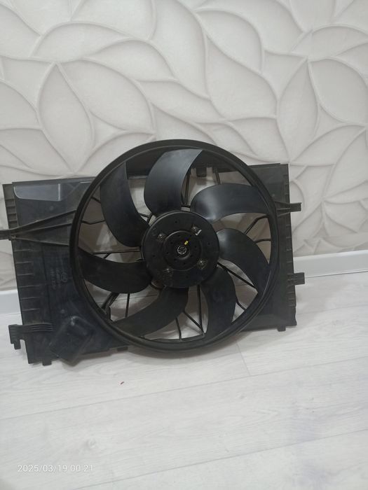 Вентилятор охлаждения для легкового автомобиля