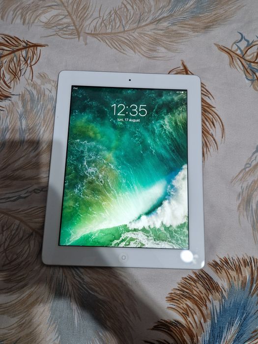 Vand ipad generația 4