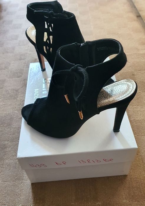 Sandale Solo Donna,marimea 37,noi