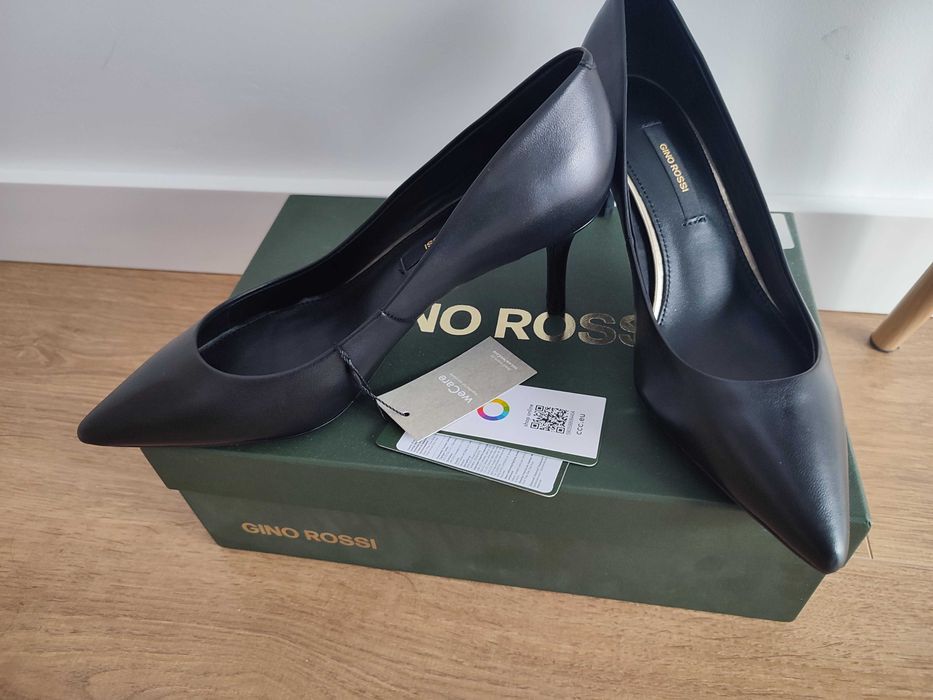 Обувки с ток Gino rossi
