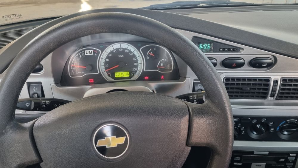 Yengi nexia 2 srochna sotiladi