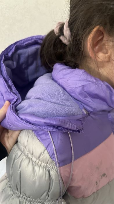 куртка детская 7-10 лет , без изъянов, теплая, шапка снимается