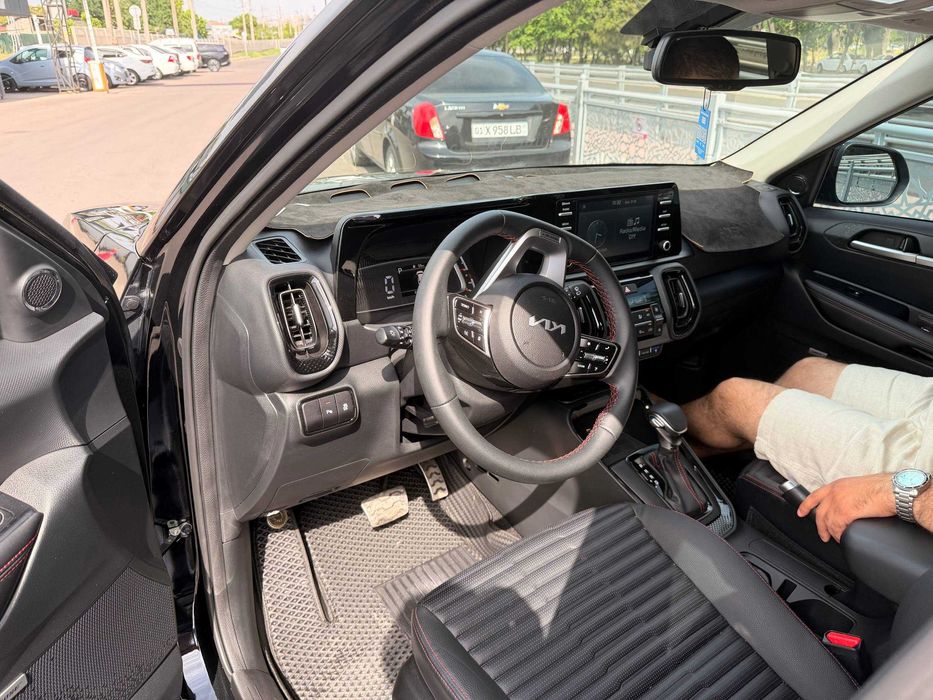 Kia Sonet 2025 - FULL - NIGHT PACKAGE