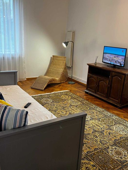 Garsoniera spatioasa de inchitriat langa Afi Palace, 1 minut de Metrou