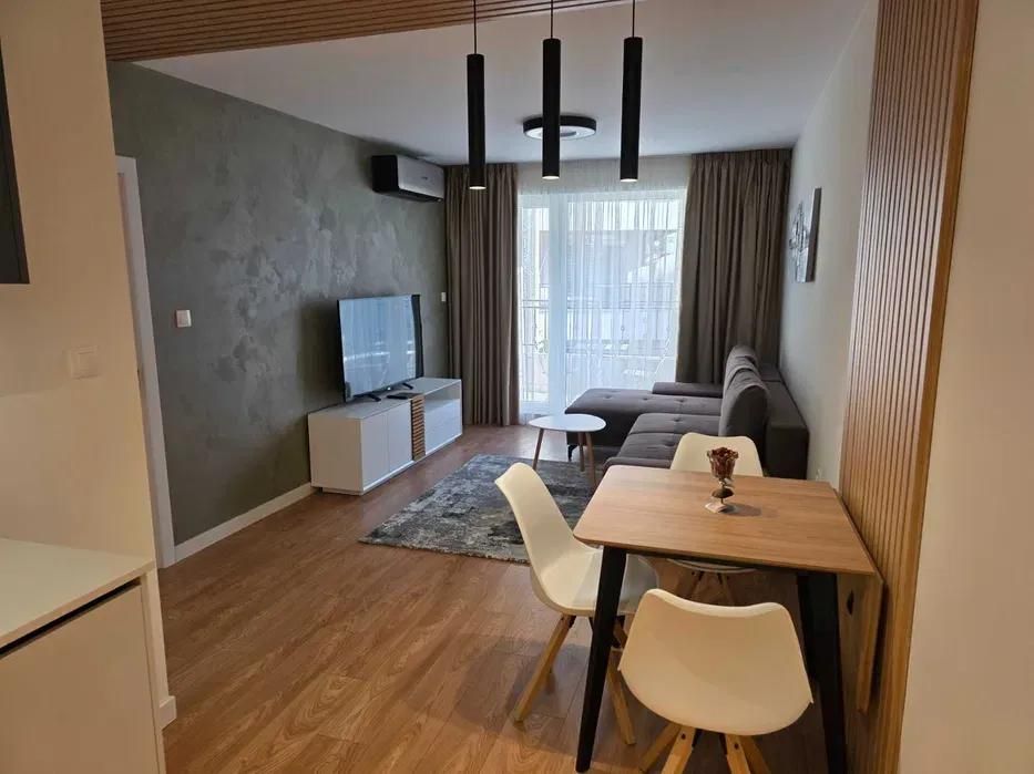 Дава се под наем Двустаен апартамент в Пловдив, Кършияка - 60 кв.м за 598.23 € - Снимка #2