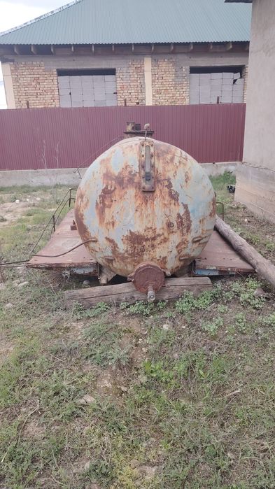 Продам цистерну. .