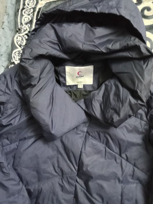 Пуховики женские