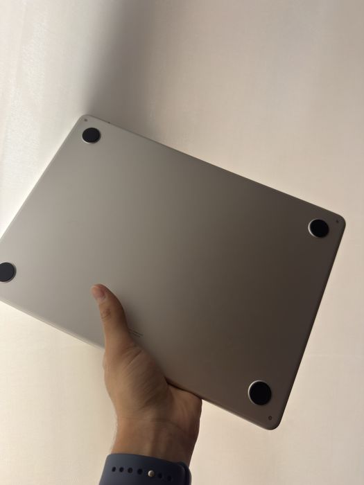 Macbook Air M4 256/16 13.6’ 100%
