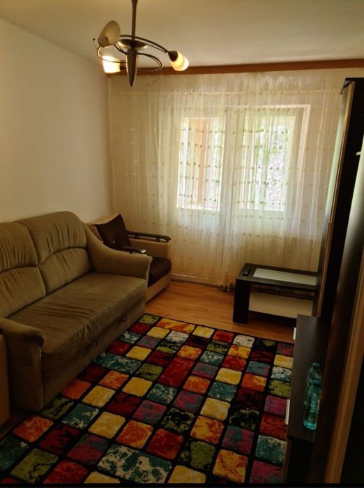 Apartament 3 camere de închiriat - locație
excelentă în zona Nordic!
