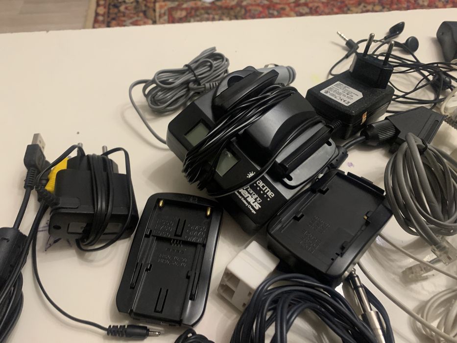 Зарядки, шнуры, кабеля и т.д