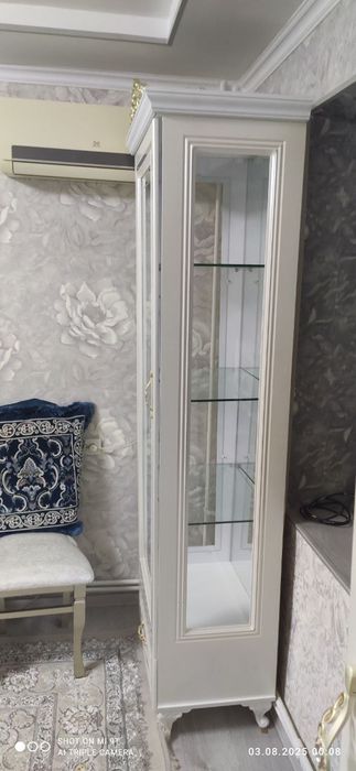 Продается для гостиной комнаты пенал