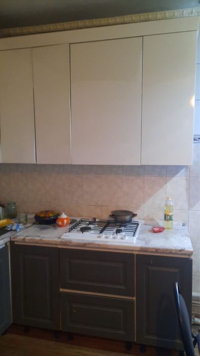 Продаю кухонный гарнитур