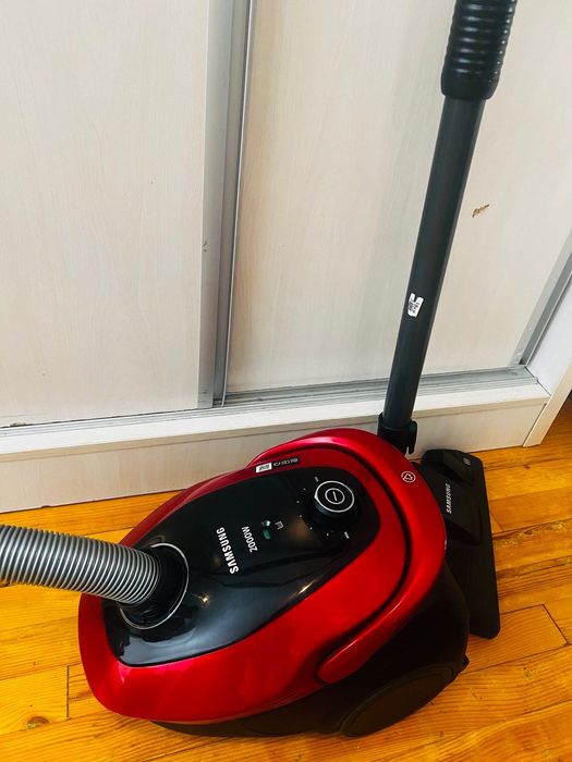 Пылесос SAMSUNG !