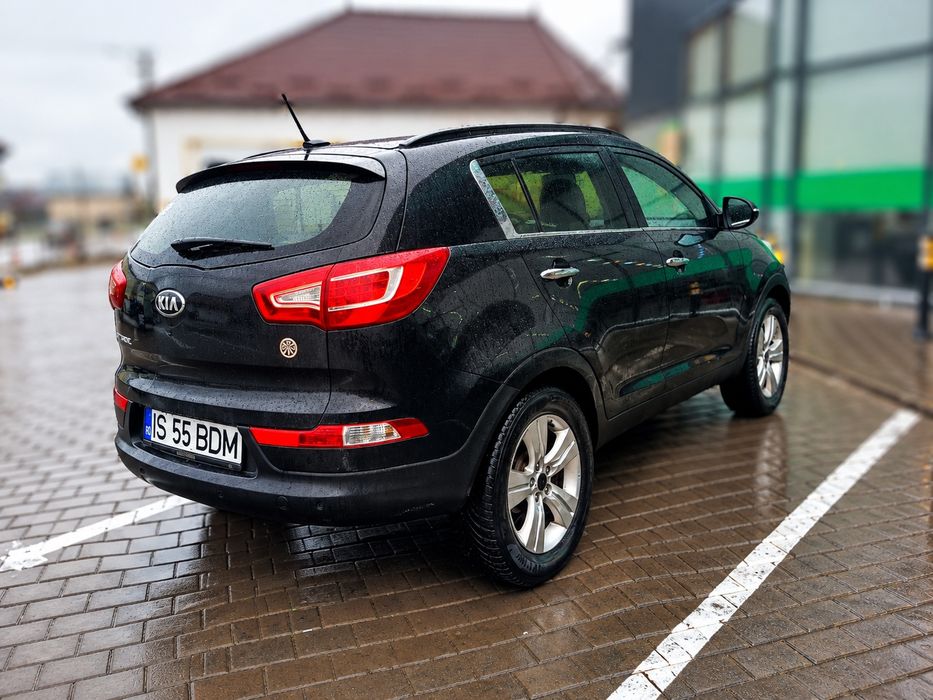 KIA Sportage 2012 — imagine 2