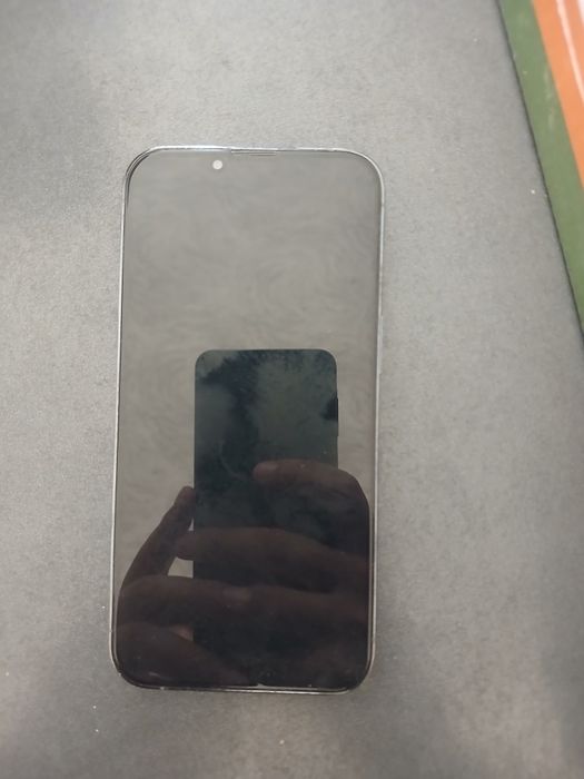 IPhone 13 pro holati  yahshi