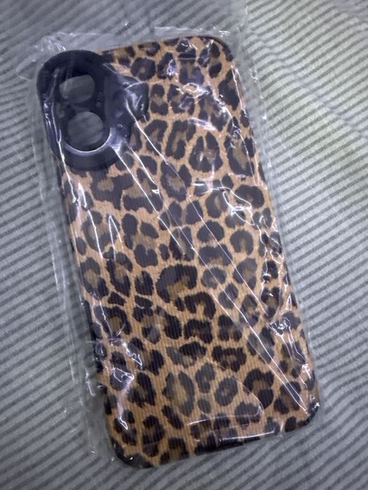 Чехол новый айфон 16+