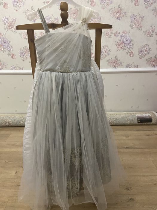 Платье бальное