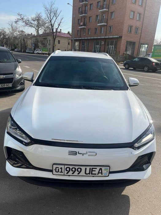 Продам BYD E2 LUXE EV 405km, официальный.