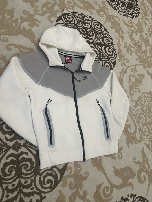 Nike Tech Fleece Reflective *S* размер