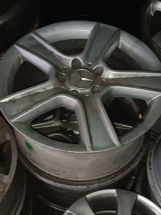 R-17. Мерс оригинал.  120,000. 4 шт титанка.