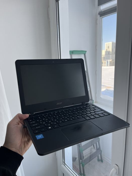 Acer travel mate b117