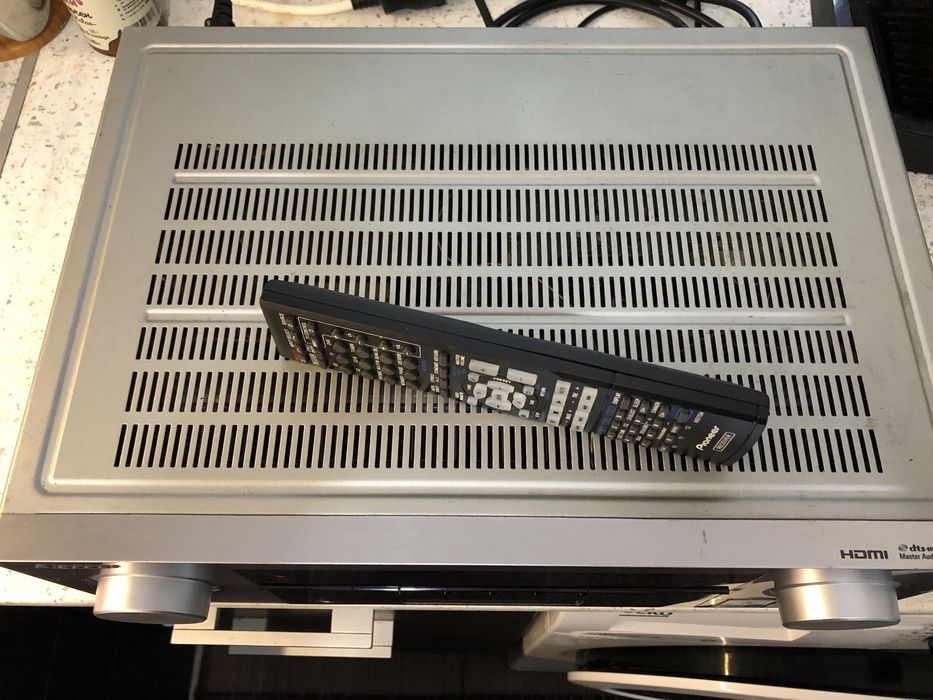 Pioneer VSX-527 resiver