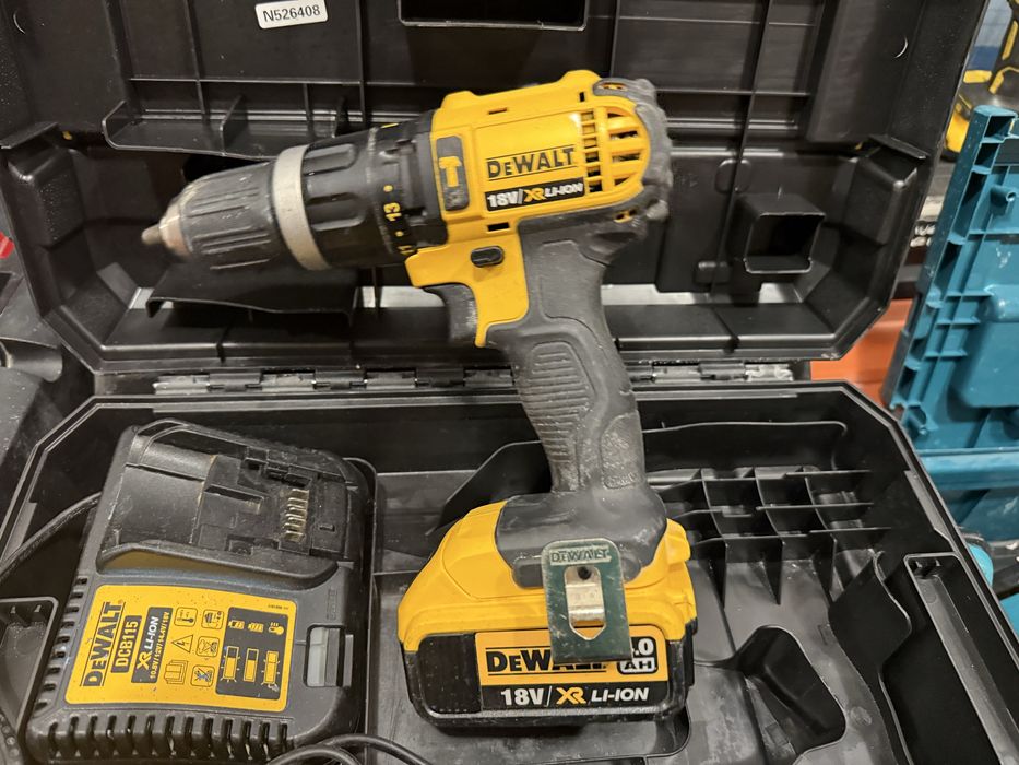 Винтоверт Dewalt DCD785