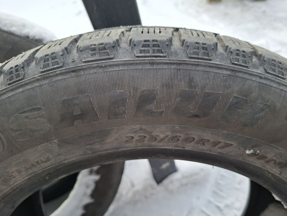 Продам 4 резины зимние