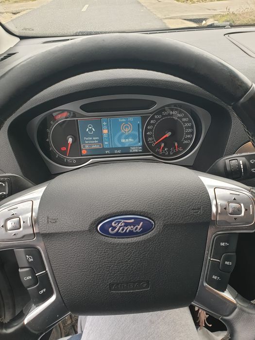 Vând Ford S-max 2.0