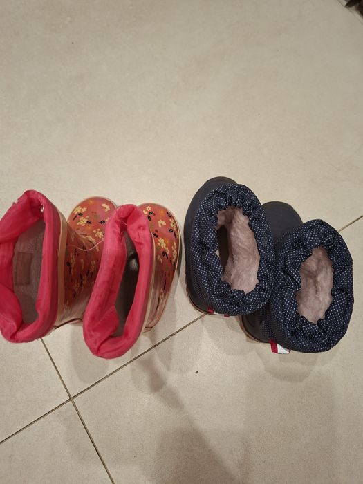 Детски есенно зимни ботуши 2 бр.
