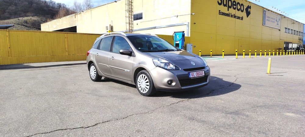 Renalut Clio 3 Anu 2010 Motor 1,5 Dci Diesel AUTOMATĂ Climatronic Ful