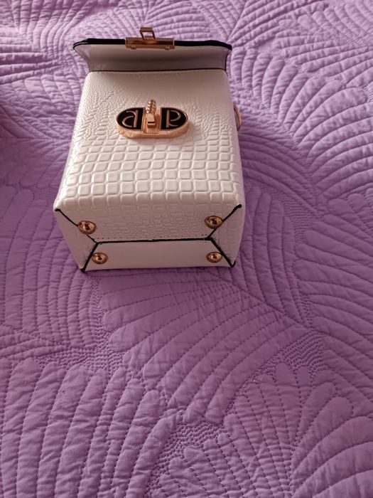 Сумочка стильная симпатичная