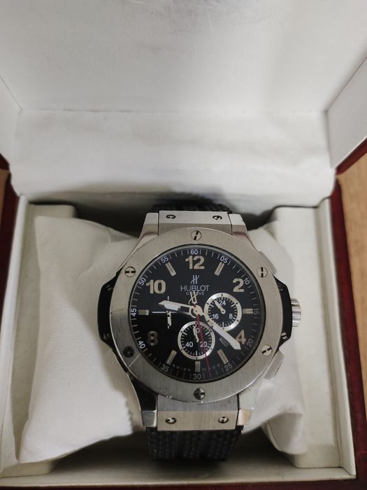 Продается часы Hublot