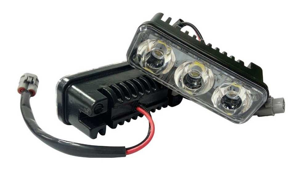 Комплект 3 LED дневни светлини за автомобил 12V - 2 броя.