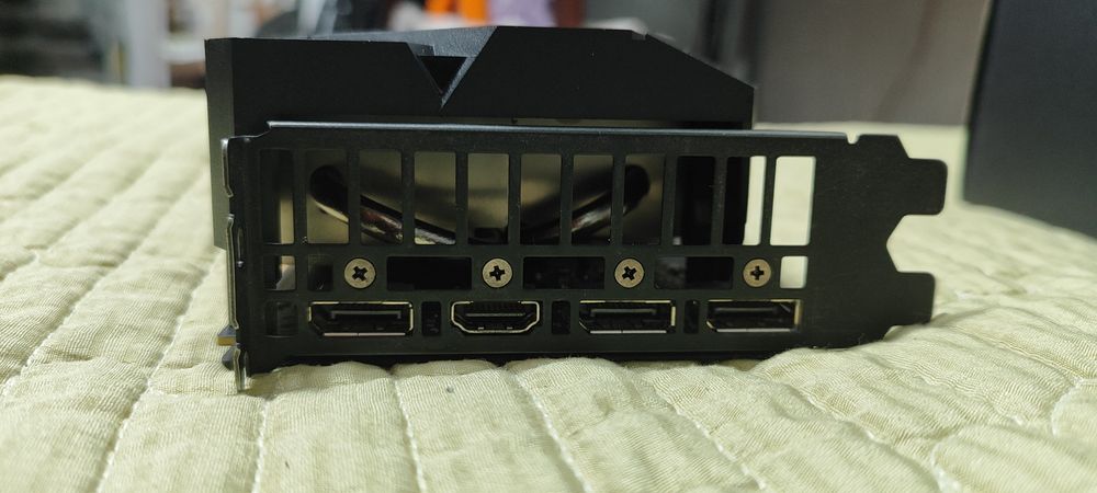 Продам видеокарту ASUS RTX 2080 SUPER